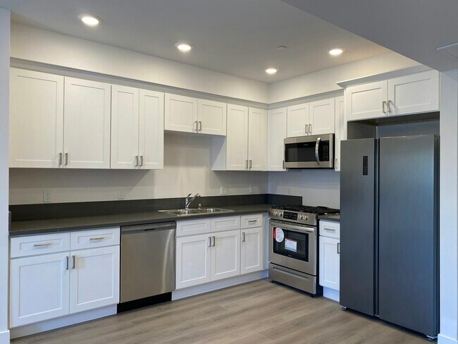 16030 Sherman Way Unit A-1BDa