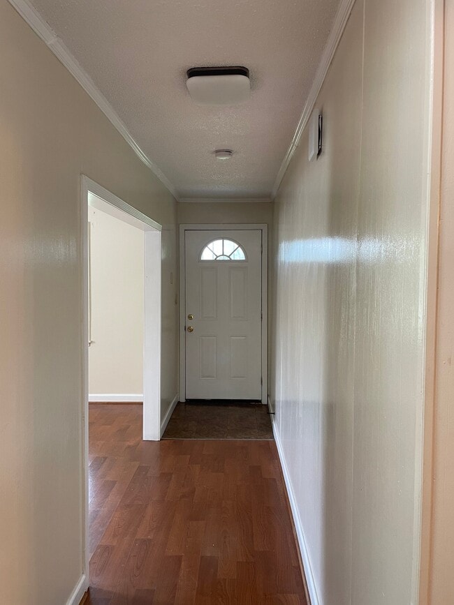 Photo - 2103 Burins Dr