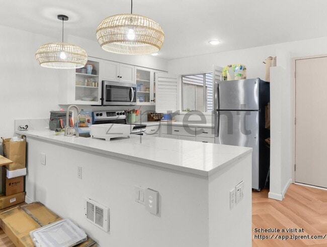 Photo - 402 4th Ave.