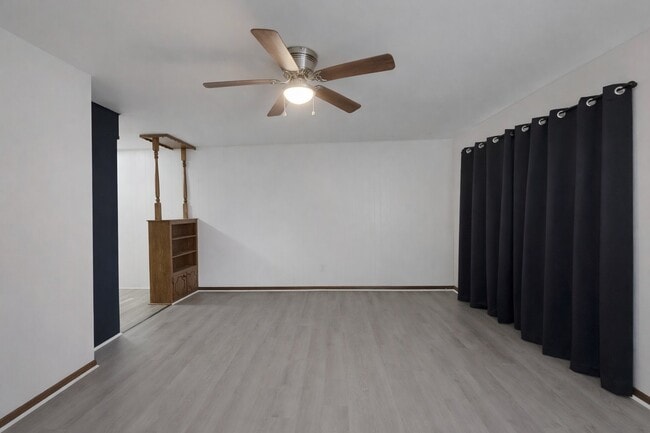 Photo - 7112 NW 45th St