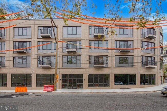 Building Photo - 367 W Hortter St Unit 303 Rental