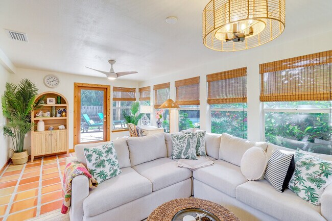 Photo - 113 Margarita Rd Unit ID1385886P