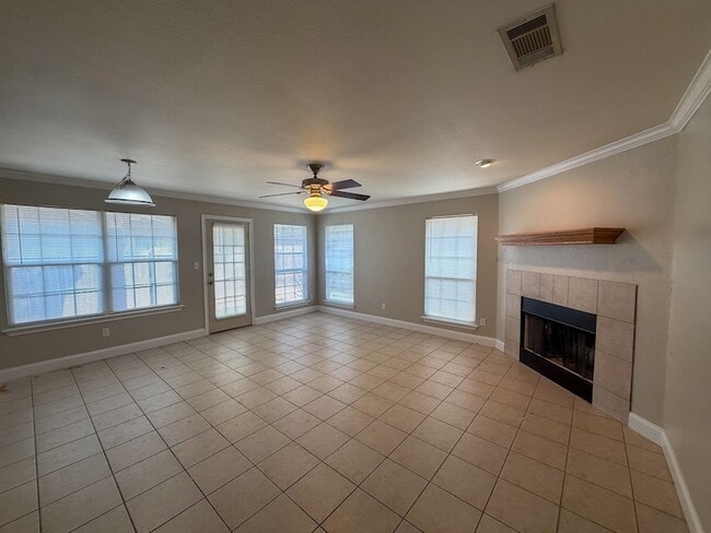 1611 Park Pl