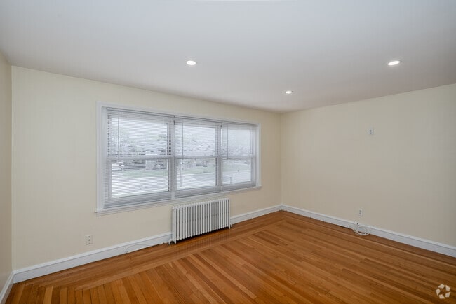 2BR, 1BA - 583SF - Living Room - The Residences at Garden City