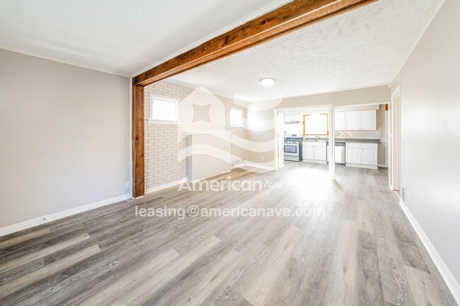 Photo - 225 Dunn St