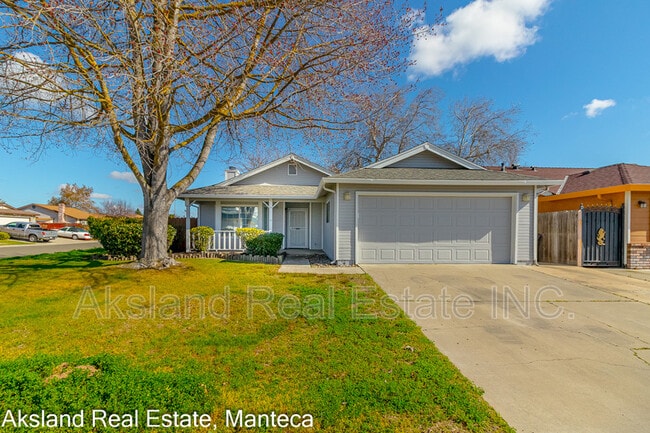 Building Photo - 15046 Cambridge Dr