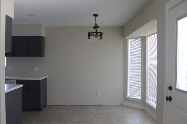 Photo - 4920 Deerwood Cir