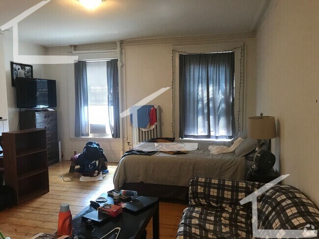 Building Photo - 88 Charles St Rental