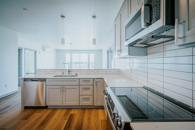 Photo - Grand Vista Apartments