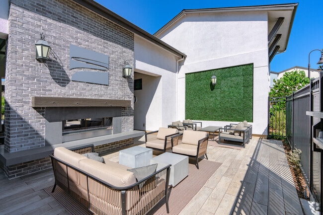 Sala California - The Strand