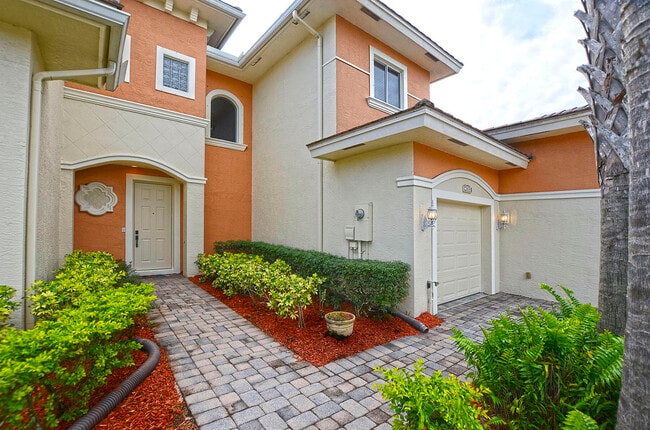 Building Photo - 2553 Langrove Ln SW Rental