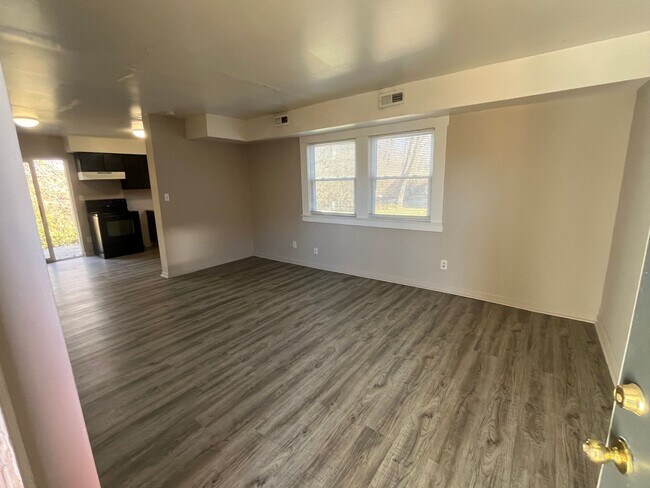 Photo - Updated 2 Bedroom Townhouse in Mexico Unit 600 Marine Dr. Apt 07