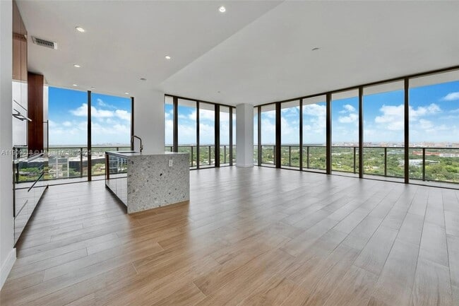 Photo - 2678 Tigertail Ave Unit 1501