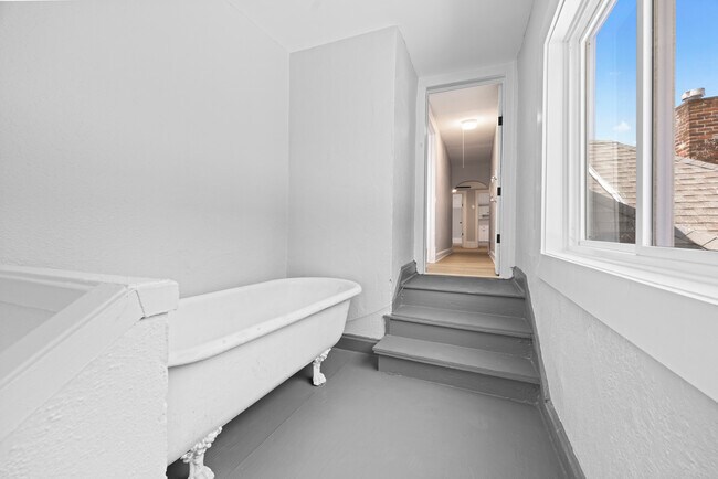 Photo - 4055 Warwick Blvd Unit 3