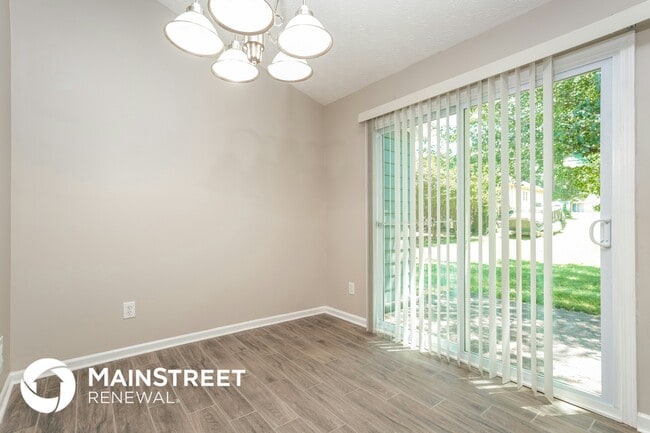 Photo - 2729 Maple Grove Dr