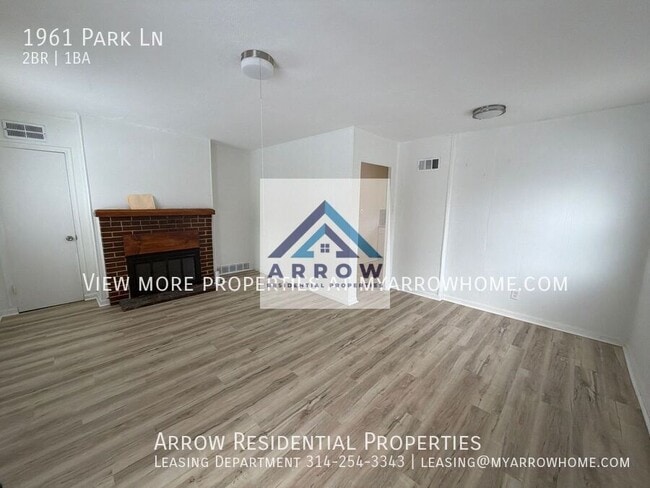 Photo - 1961 Park Ln