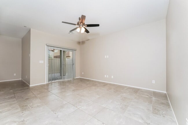 Photo - 7469 Opal Star St