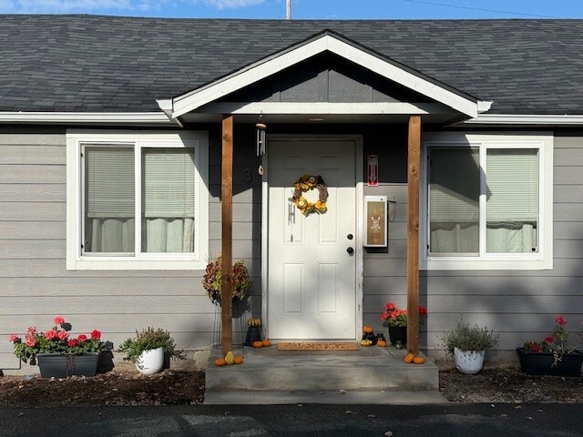 Building Photo - Claxter Ct. Unit 7