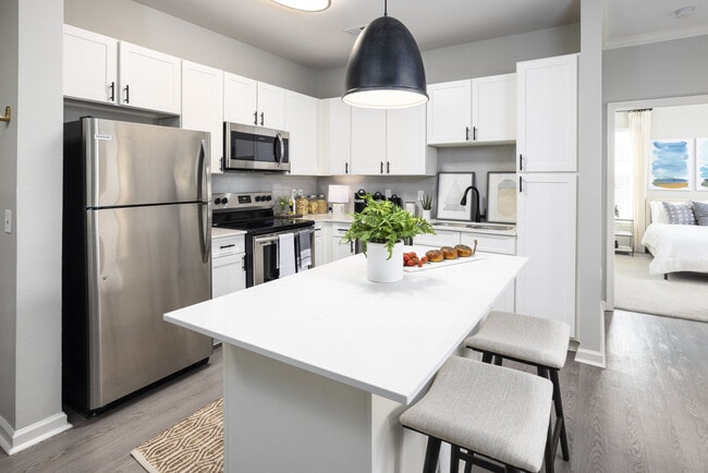 Photo - Evergreen at Tuscany Villas