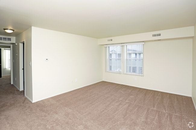 Heritage Grove Apartments