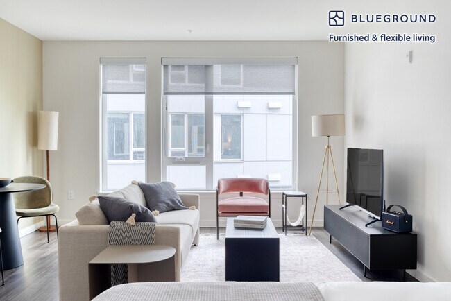 Photo - 210 Fairview Ave N Unidad FL4-ID376