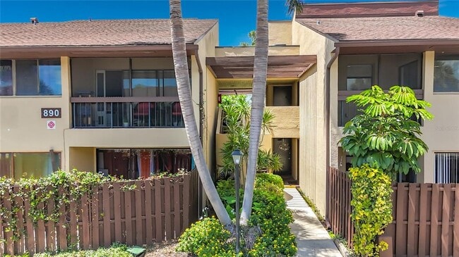 Photo - 890 N Village Dr Unit 204