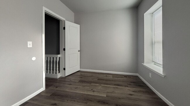 Photo - 121 N 59th St