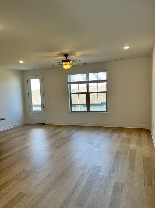 Living Room - 1335 Mountain Quail Cir
