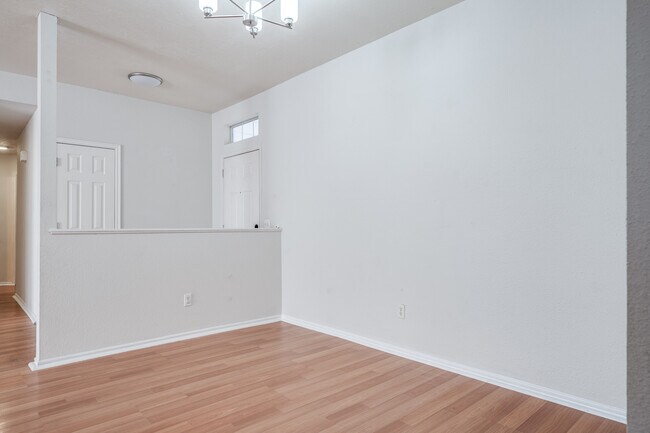 Photo - 5700 SE 87th St