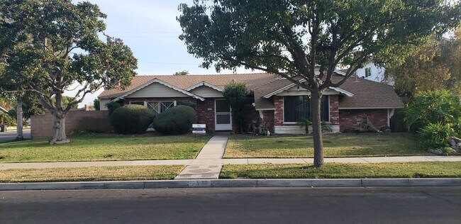 Photo - 3222 Oak Knoll Dr