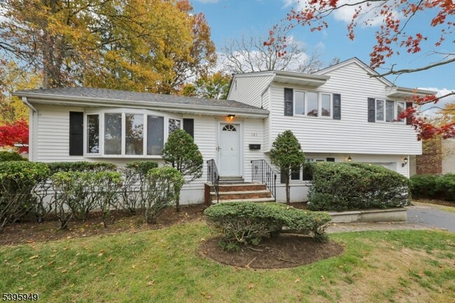 Photo - 145 Vivian Ave