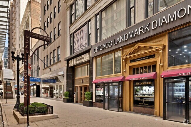 Building Photo - 5 N Wabash Ave Unit 1704 Rental