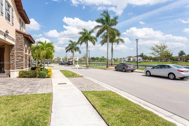 Photo - 17065 SW 94th Terrace Unit 1