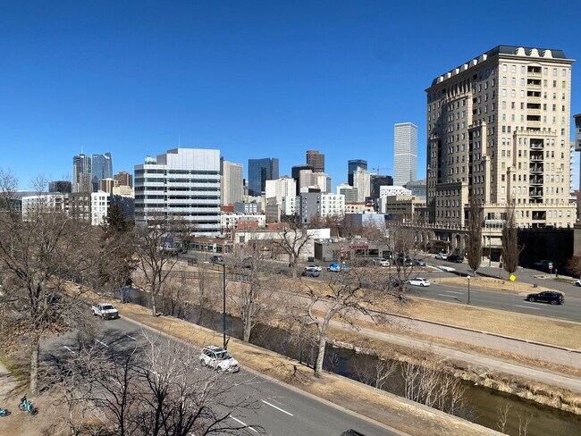 Building Photo - AVAILABLE NOW! Recently remodeled condo on Cherry Creek Trail + Move in Special! Unit #404