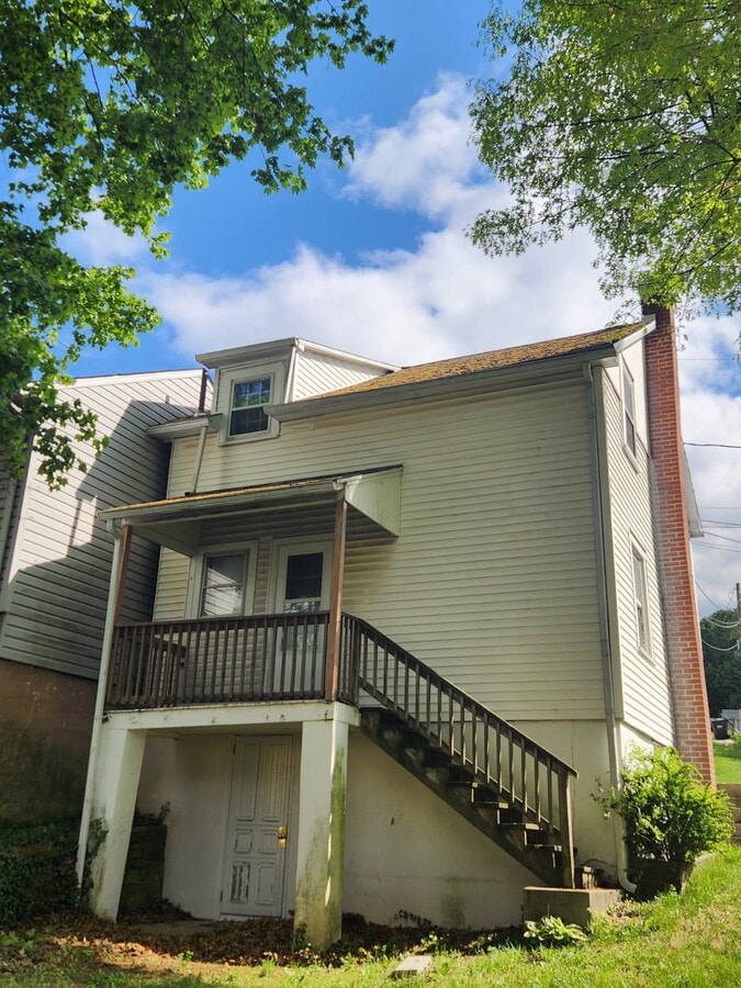 Photo - 502 E 1st St Unit 4