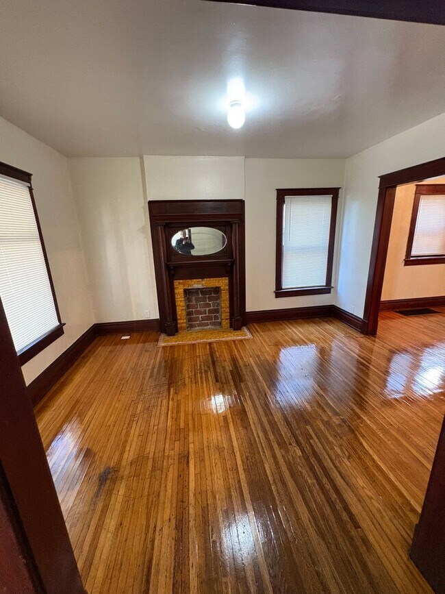 Photo - Large 3 bedroom house available