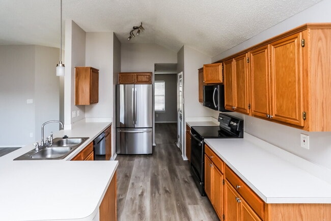 Photo - 5122 Eastcreek Dr