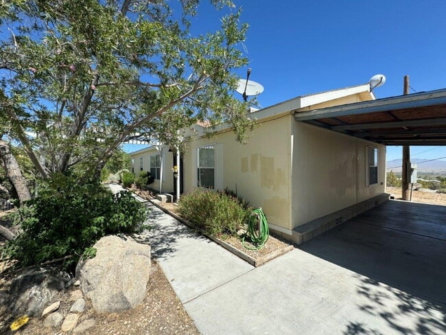 Photo - 3-Bed, 2-Bath Lucerne Valley Home with Spa...