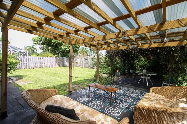 Photo - 1361 Wyndcliff Dr