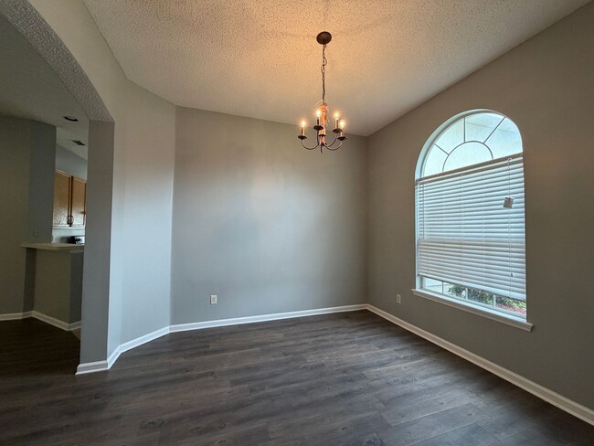 Photo - 3041 Southhall Ct