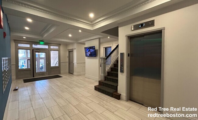 11 Queensberry St Unit 26