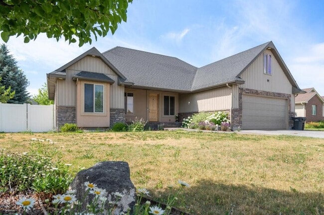 Photo - 2612 Eastview Dr