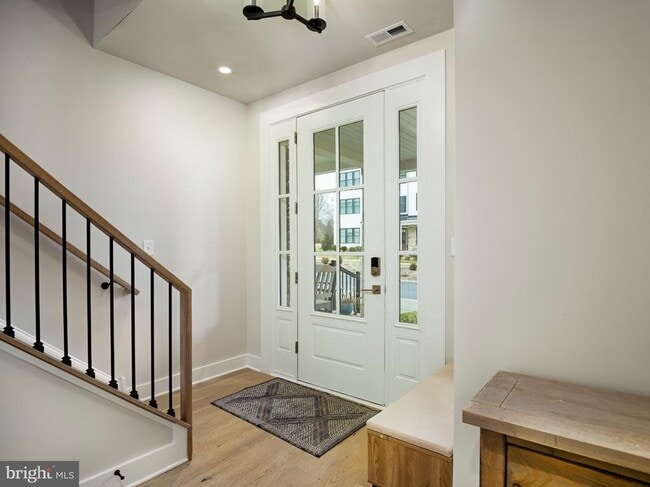 Photo - 304 Squire Dr