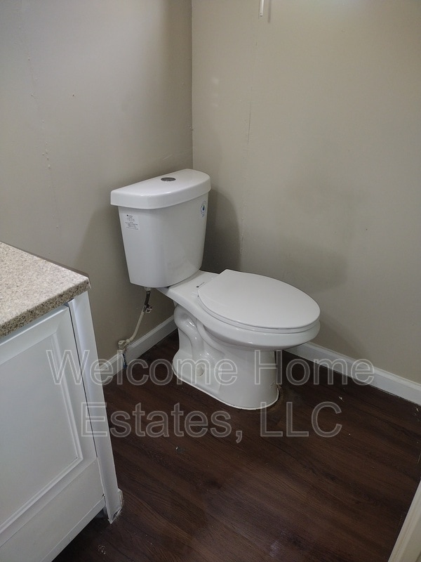 Photo - 110 E Prince Rd