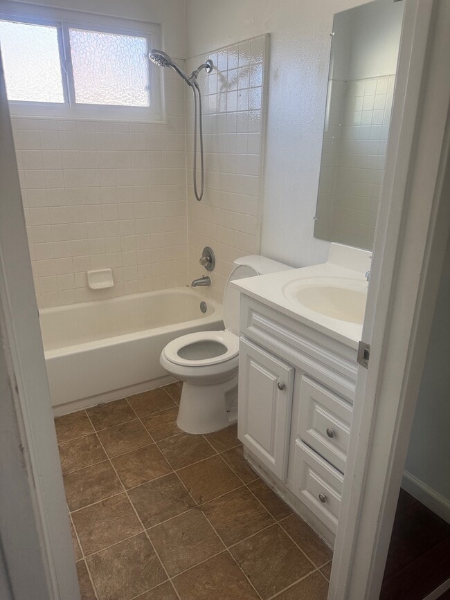 5528 Keoncrest Cir Unit 4