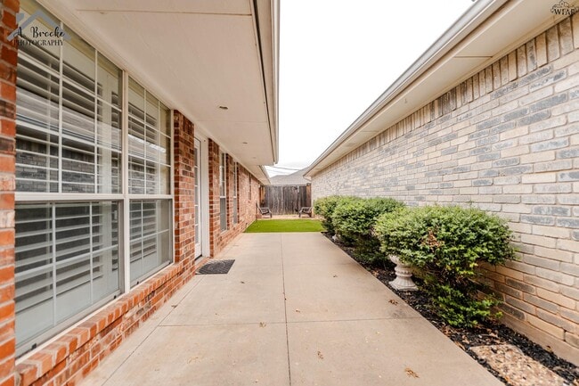 Photo - 3037 Cunningham Dr