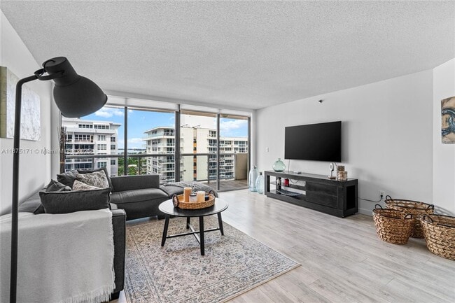 Photo - 5757 Collins Ave Unit 1602