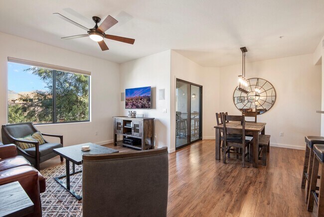 2550 E River Rd Unit 13306