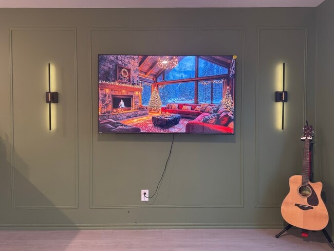 Photo - 14908 Parkway Center Ave