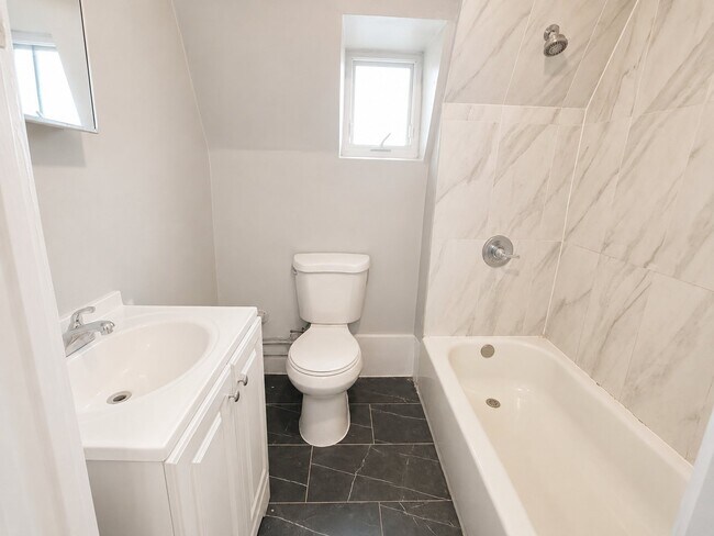 Photo - 9 Kenmore Ave Unit 3
